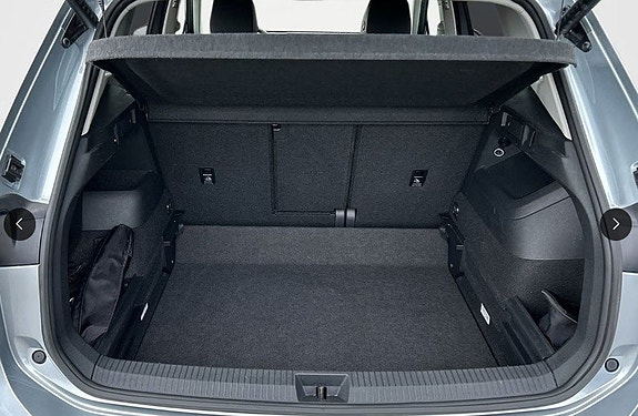 Volkswagen Tiguan 6 of 9