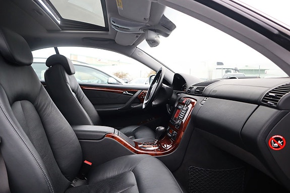 Mercedes-Benz CL500 3 of 5