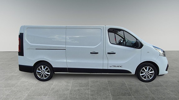 Renault Trafic 6 of 14