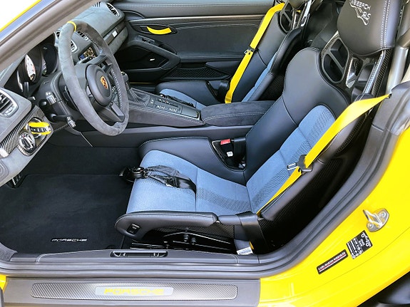 Porsche 718 Cayman GT4 RS 4 of 5