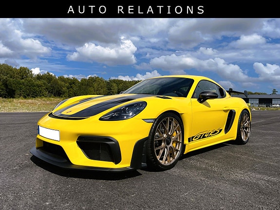 Porsche 718 Cayman GT4 RS 2 of 5
