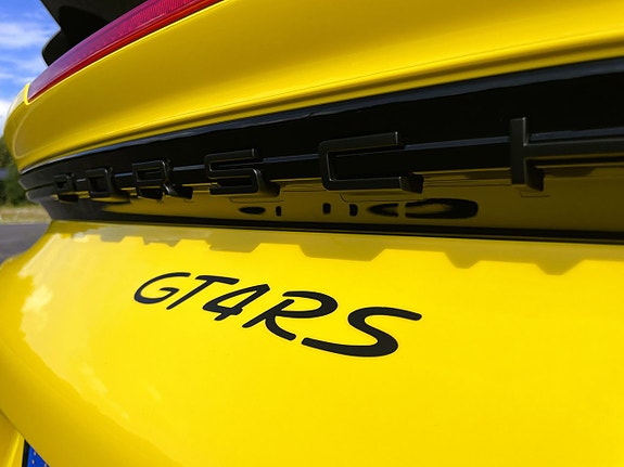 Porsche 718 Cayman GT4 RS 13 of 13