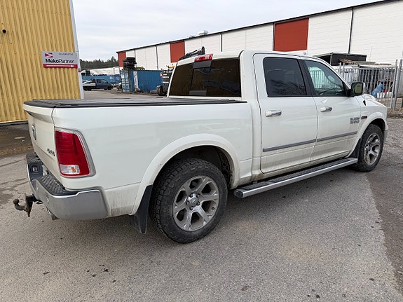 Dodge RAM 1500 3 of 5