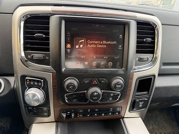 Dodge RAM 1500 10 of 11