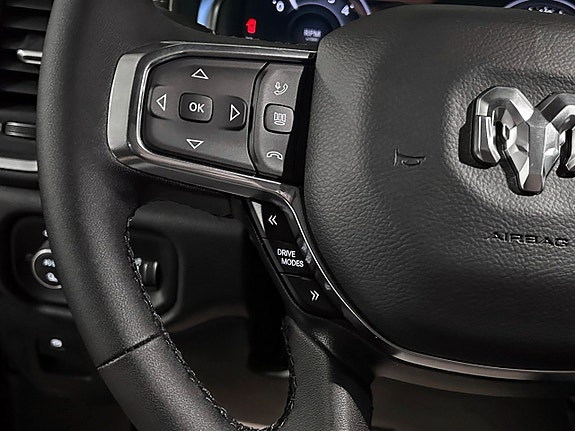 Dodge RAM 1500 11 of 18