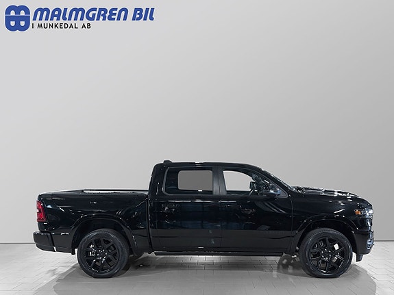 Dodge RAM 1500 2 of 5