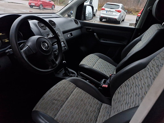 Volkswagen Caddy 4 of 5