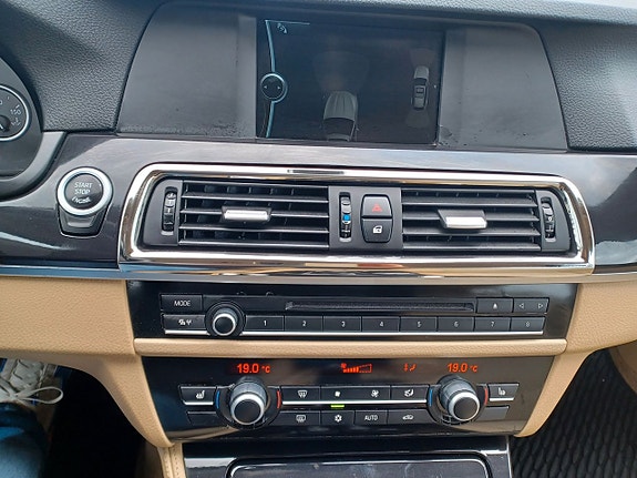 BMW 520 15 of 17