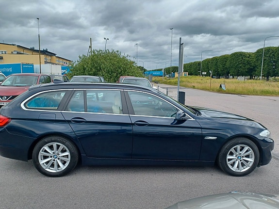BMW 520 7 of 17