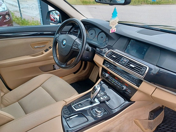 BMW 520 10 of 17