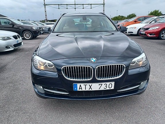 BMW 520 2 of 5