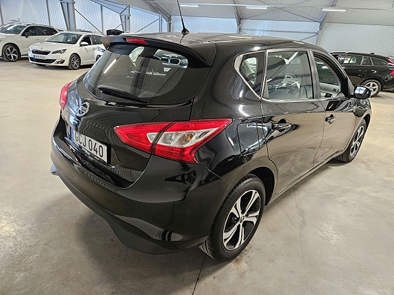 Nissan Pulsar 3 of 5