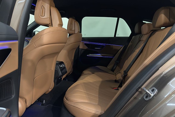 Mercedes-Benz E300 23 of 24