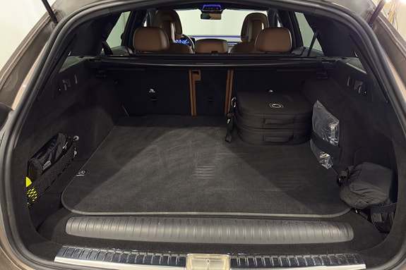 Mercedes-Benz E300 7 of 24