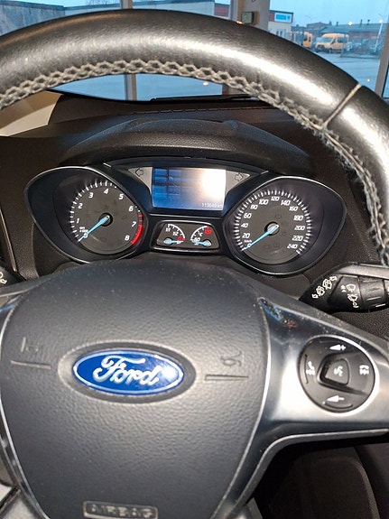 Ford Kuga 7 of 8