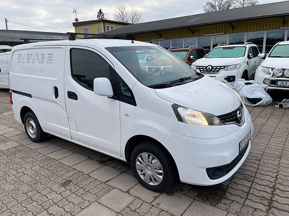 Nissan NV200 7 of 20