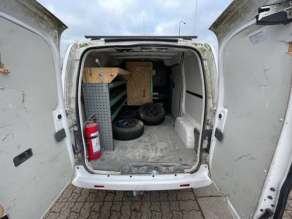 Nissan NV200 13 of 20