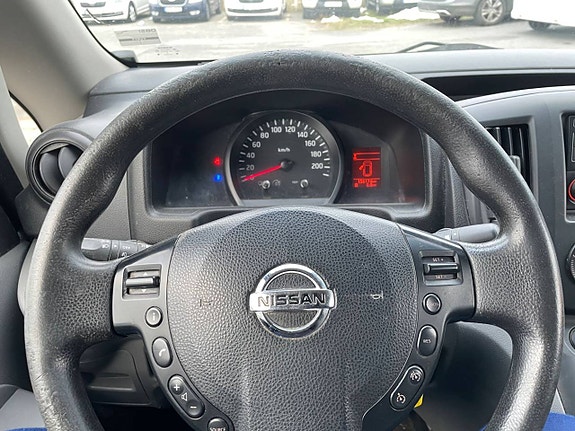 Nissan NV200 15 of 20