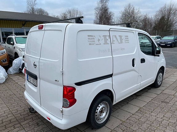 Nissan NV200 5 of 5