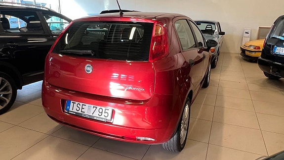 Fiat Grande Punto 10 of 12