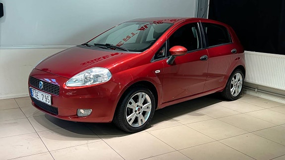 Fiat Grande Punto 2 of 12