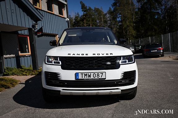 Land Rover Range Rover 3 of 5