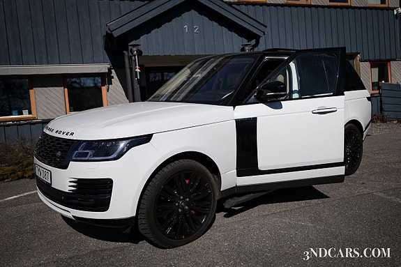 Land Rover Range Rover 2 of 5