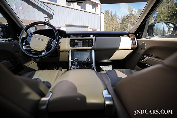 Land Rover Range Rover 17 of 22