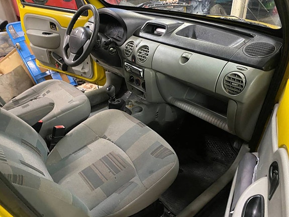 Renault Kangoo Express 8 of 10