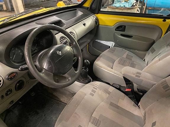 Renault Kangoo Express 9 of 10