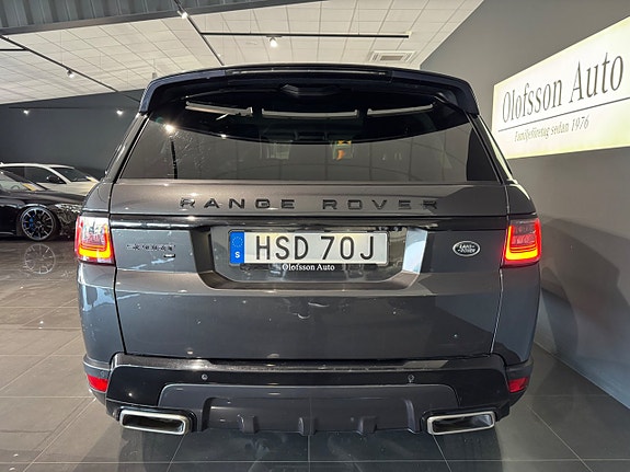 Land Rover Range Rover Sport 16 of 16