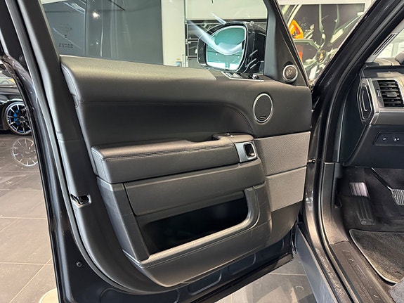 Land Rover Range Rover Sport 8 of 16