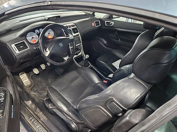Peugeot 307 CC 6 of 6