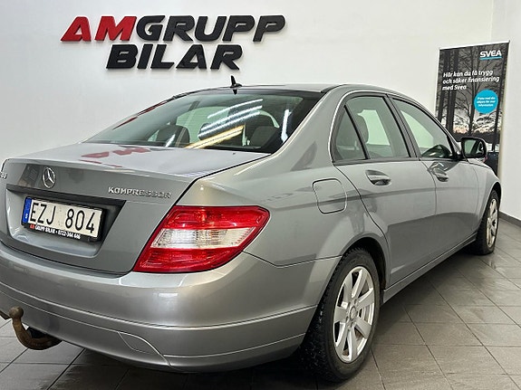 Mercedes-Benz C180 14 of 19