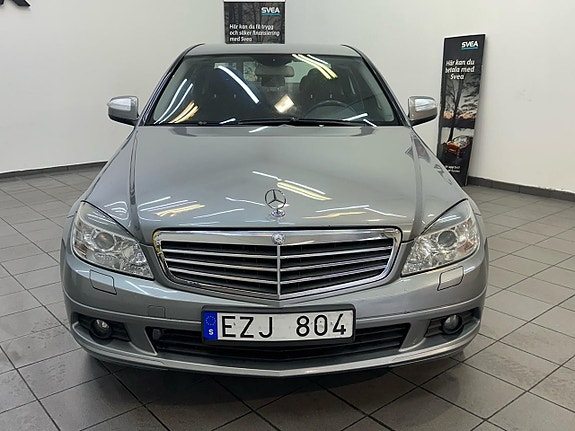 Mercedes-Benz C180 15 of 19