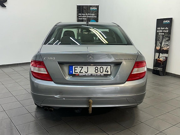 Mercedes-Benz C180 17 of 19