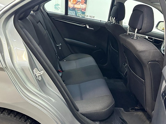 Mercedes-Benz C180 18 of 19