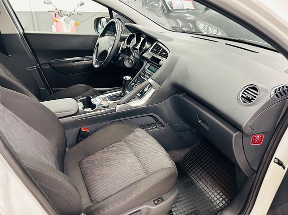 Peugeot 3008 8 of 13
