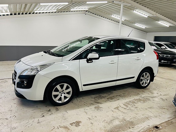 Peugeot 3008 2 of 5