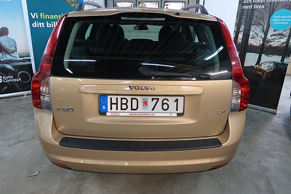 Volvo V50 6 of 16