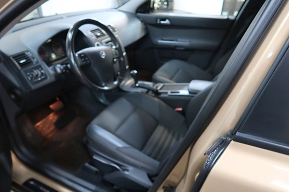 Volvo V50 13 of 16
