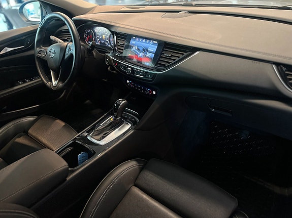Opel Insignia Country Tourer 13 of 17