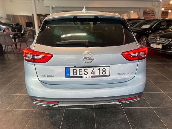 Opel Insignia Country Tourer 8 of 17