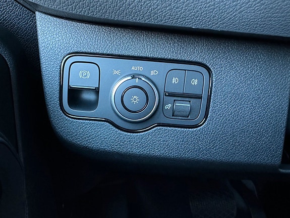 Mercedes-Benz eSprinter 320 19 of 23