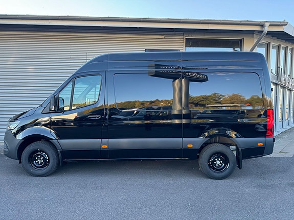 Mercedes-Benz eSprinter 320 3 of 23