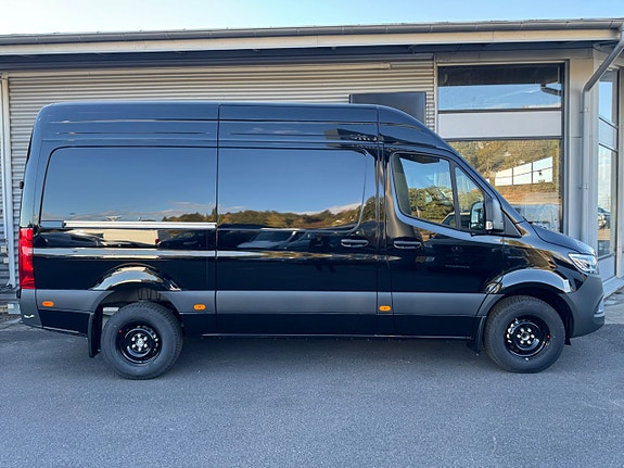 Mercedes-Benz eSprinter 320 12 of 23