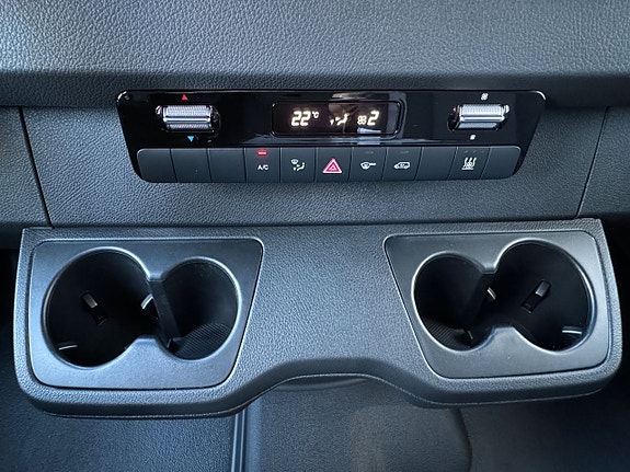 Mercedes-Benz eSprinter 320 20 of 23