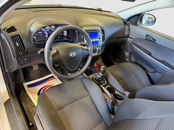 Hyundai i30 9 of 18