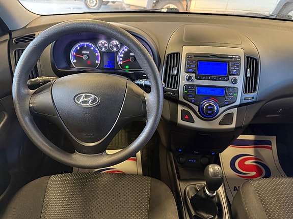 Hyundai i30 12 of 18