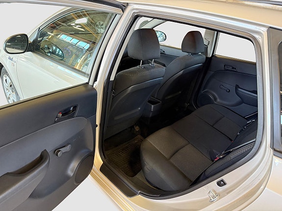 Hyundai i30 10 of 18